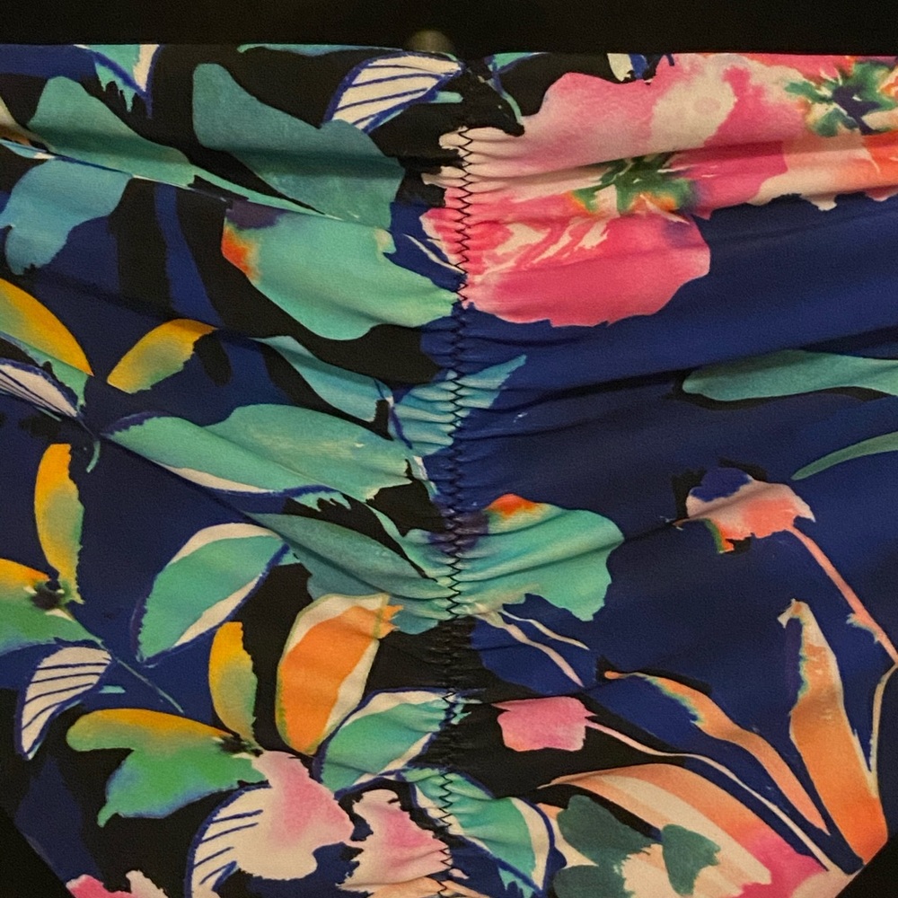 NWT💙 Gathered Booty Heat Swim Bikini Bottoms - Picture 6 of 14